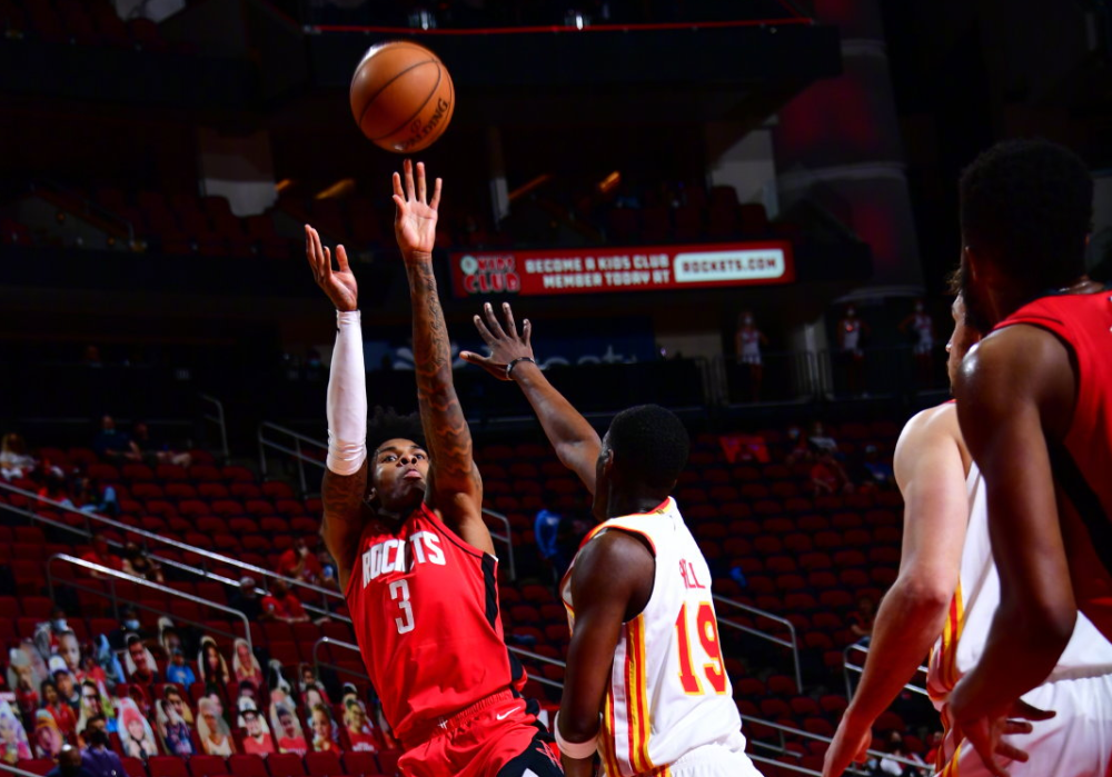 火箭血洗日本男篮，加里纳利三分雨点燃全场