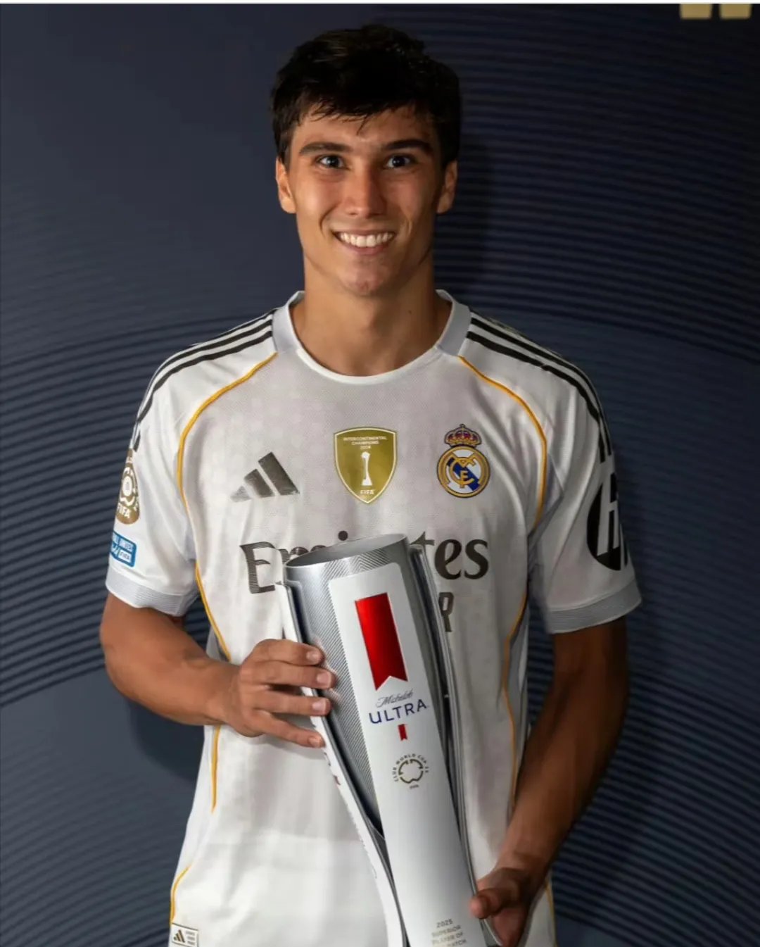 皇马鏖战瑞士，皮克扛起全队