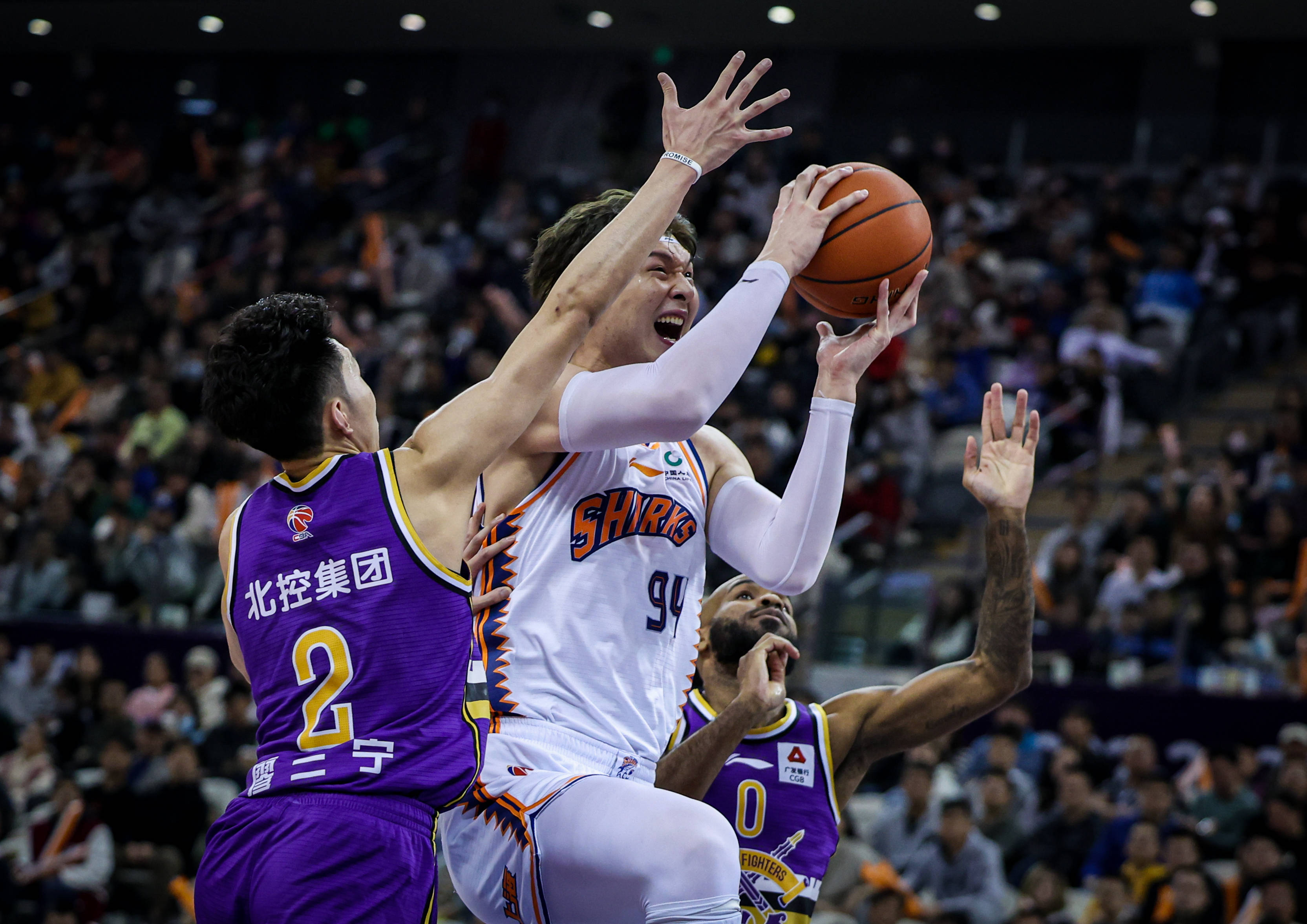 山西队翻盘国王，王哲林扛起全队