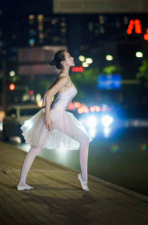 从摩纳哥赌场到马拉卡纳，乌拉圭足球的千里马与劳塔罗的拿破仑之问