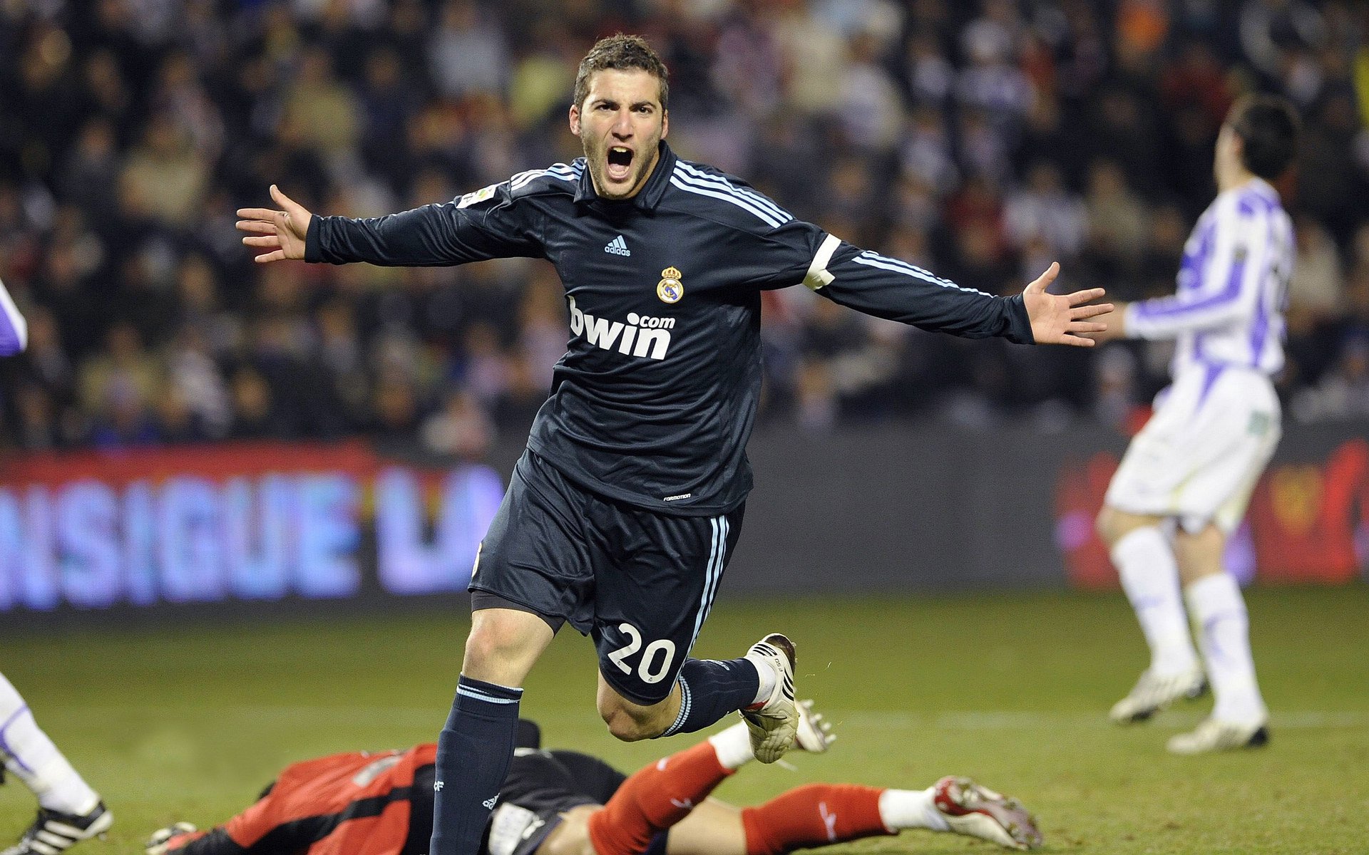 燃爆！独行侠不是只有东契奇，布伦森天神下凡击穿雷霆铁壁