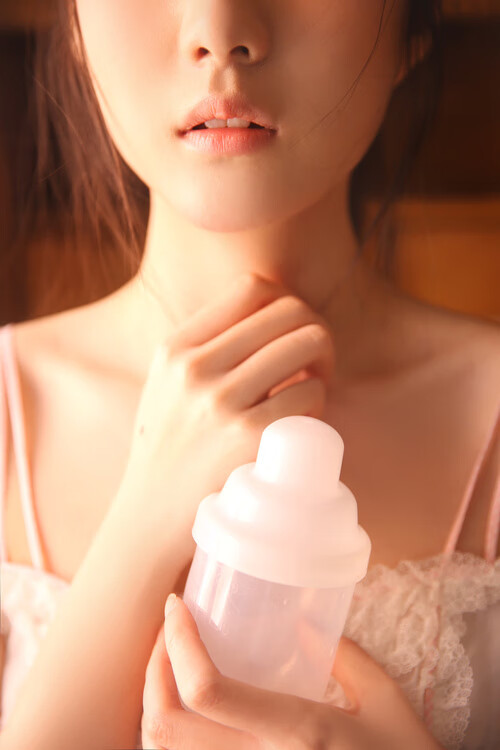 当东方巨龙凝视好莱坞，上海大鲨鱼破壁之夜与西亚卡姆的世纪接管